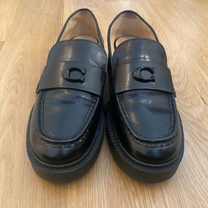 Coach women’s Leah Loafers